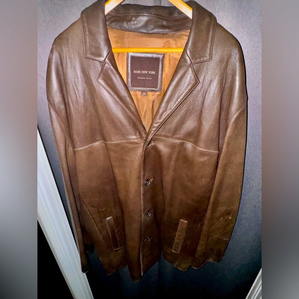 *** Designer 100% Leather Jacket - Andrew Marc NYC (XL) ***